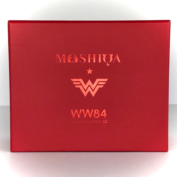 MOSHIQA Gold Leather Dog Collar Wonder Woman WW84 Size M Luxury Metallic Fancy - Picture 16 of 16